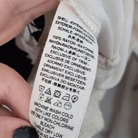 Free People Say You Love Me Printed Blouse in Ivory size Small - Picture 9 of 9